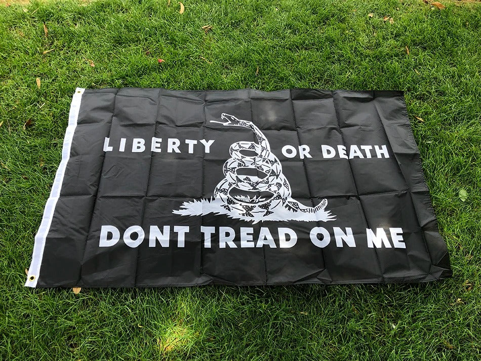 "DON'T TREAD ON ME" Patriot’s Banner – Stand for Freedom, Defy Tyranny!